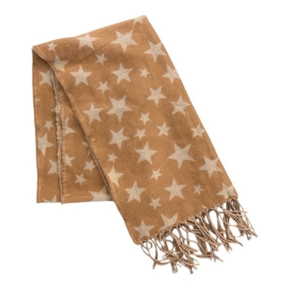 Steve Madden Cozy Fall Stars Scarf - Picture 4 of 8